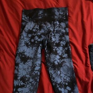 Stylish Black and Blue Leggings